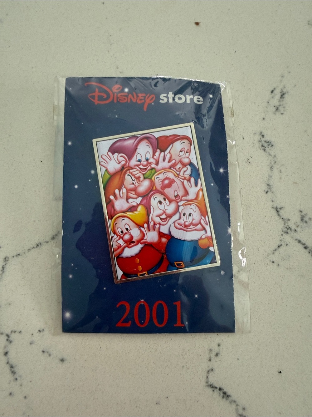 Disney Store Snow White Seven Dwarfs 2001 Pin - Blue, Red, White, Yellow, Pink